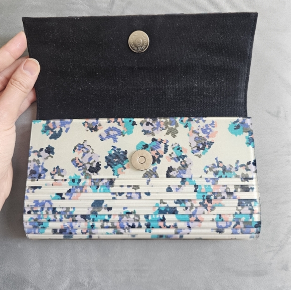 BCBG Resin colorful abstract clutch - Picture 6 of 9